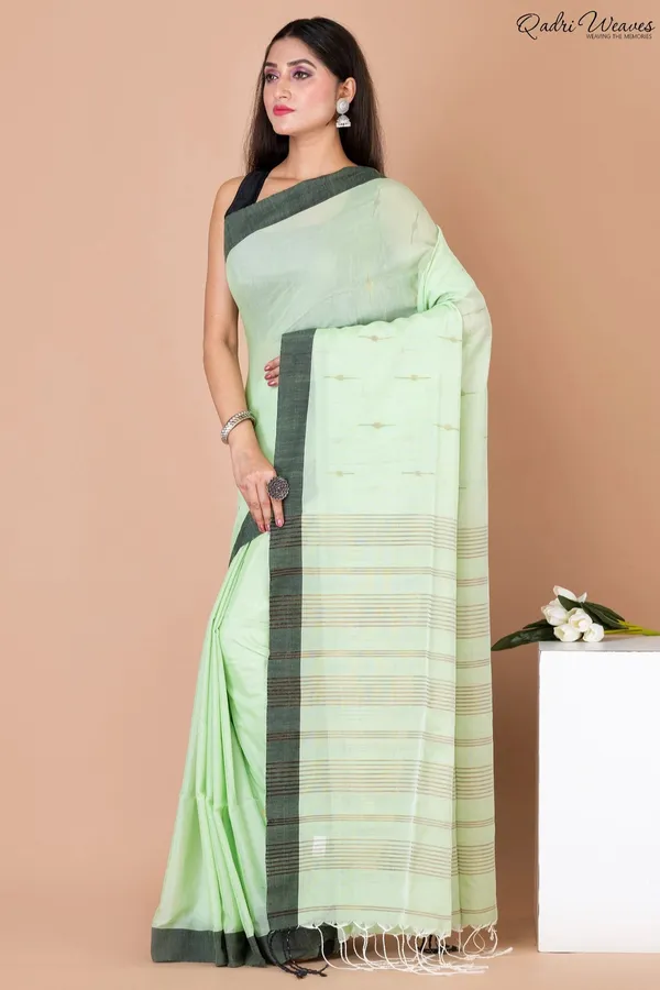Handloom_Pastel_Green_Khadi_Silk_Saree_With_Black_Border