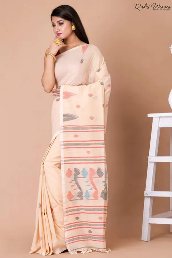 Cream_Cotton_Premium_&_Elegant_Saree_For_Women