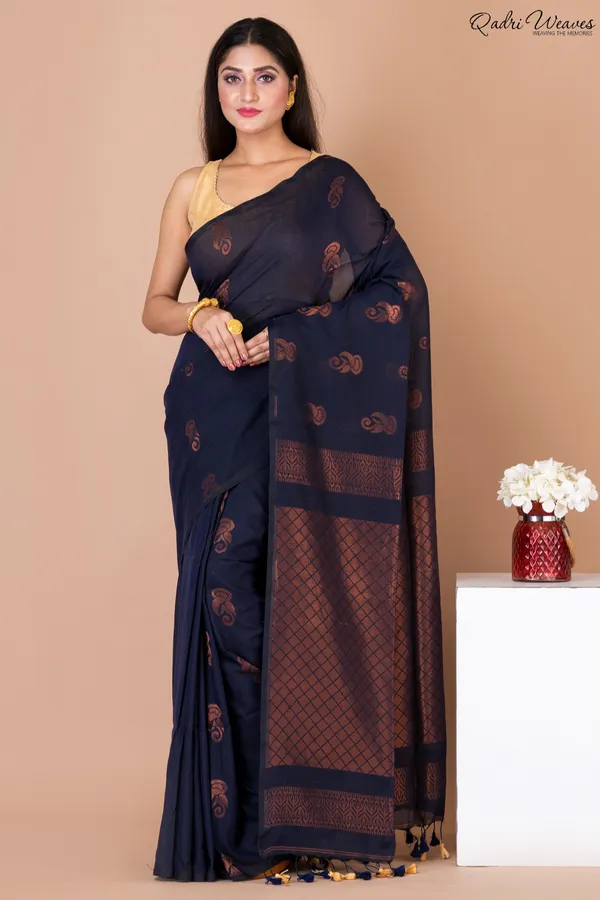 Blue_Cotton_Premium_&_Elegant_Saree_For_Women