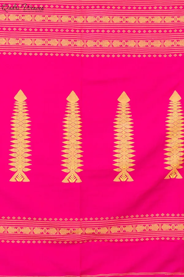 Pink_Cotton_Premium_&_Elegant_Saree_For_Women