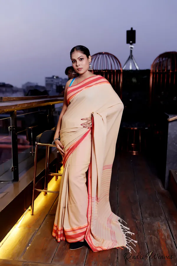Handloom_Sand_Brown_With_Striped_Pallu_And_Elegant_Temple_Border_Saree
