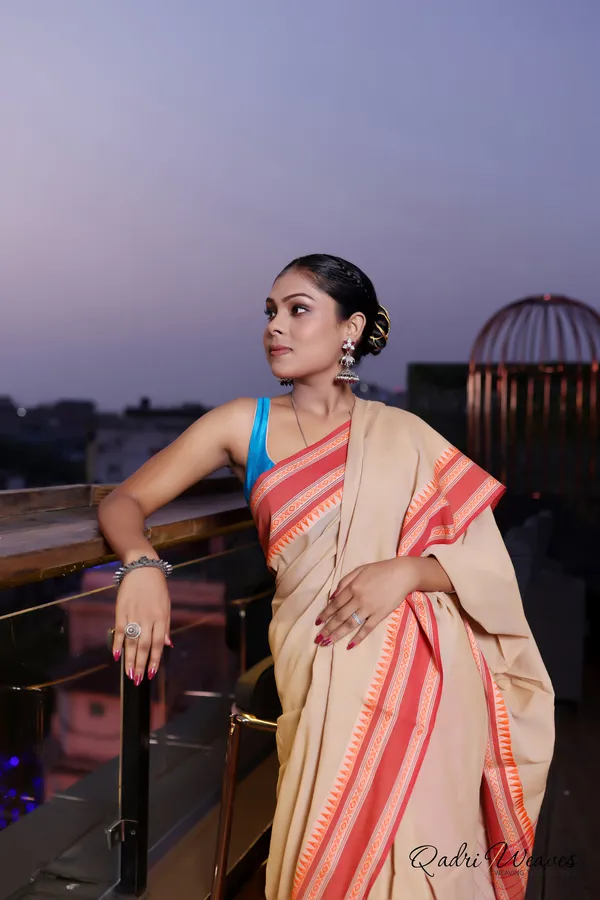 Handloom_Sand_Brown_With_Striped_Pallu_And_Elegant_Temple_Border_Saree