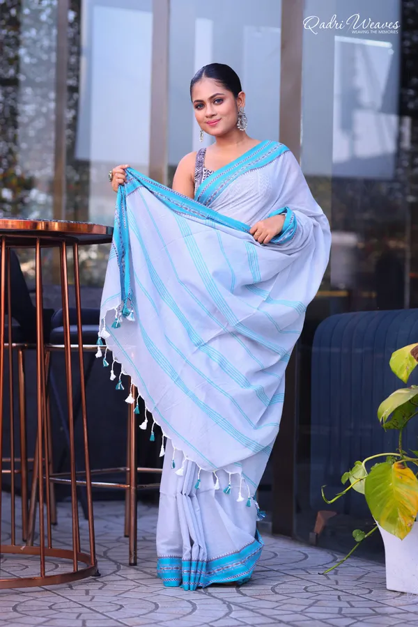 Handloom_Silver_Grey_Pure_Cotton_Striped_With_Border_Work_Saree_With_Blouse