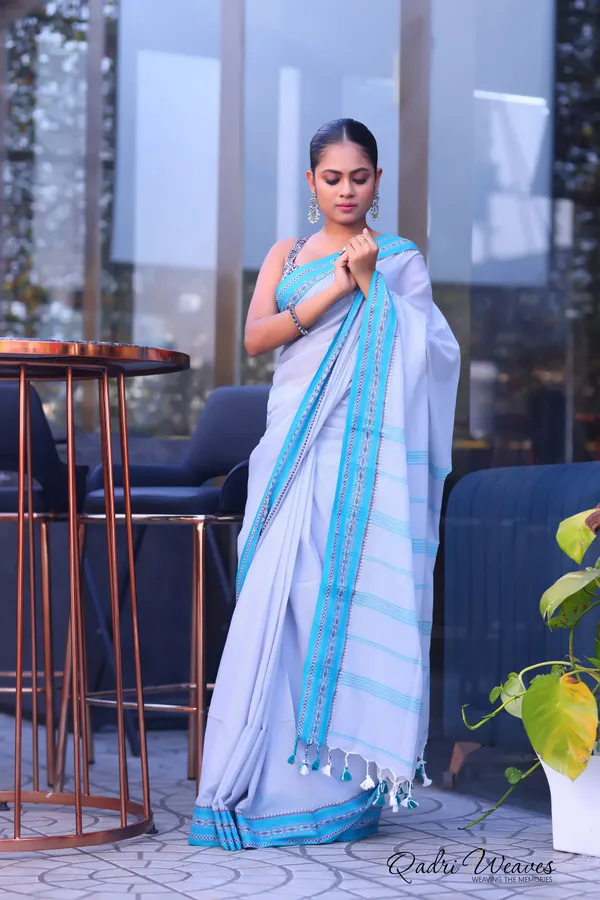 Handloom_Silver_Grey_Pure_Cotton_Striped_With_Border_Work_Saree_With_Blouse