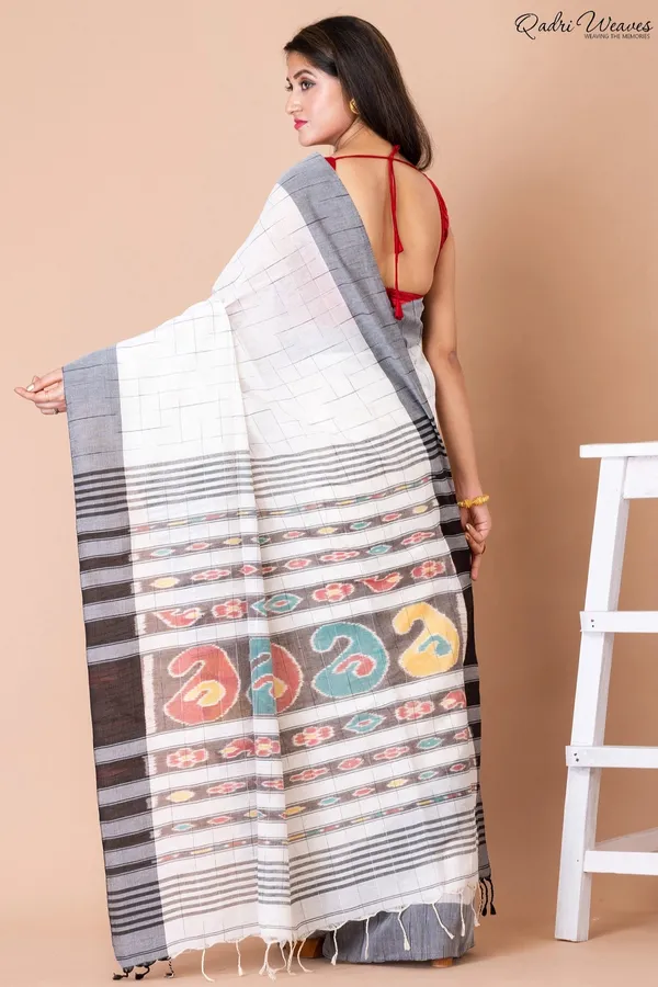 Handloom_White_Check_Pure_Cotton_Ikat_Saree