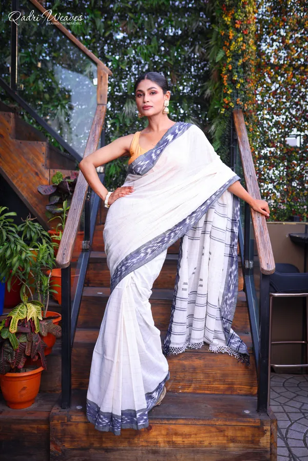 Handloom_White_Check_With_Striped_Pallu_Pure_Premium_Cotton_Ikat_Saree