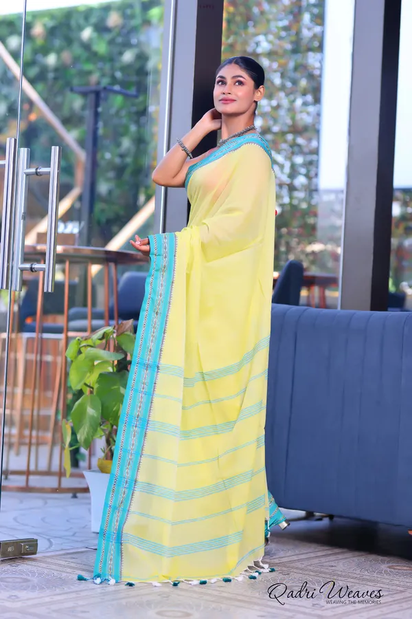 Handloom_Yellow_Pure_Cotton_Striped_With_Border_Work_Saree_With_Blouse