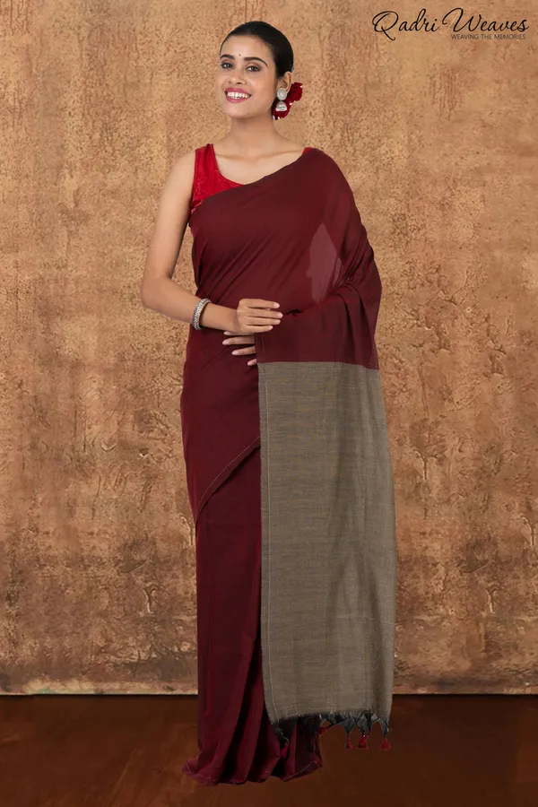 Maroon_&_Grey_Pallu_Khadi_Saree_With_Blouse