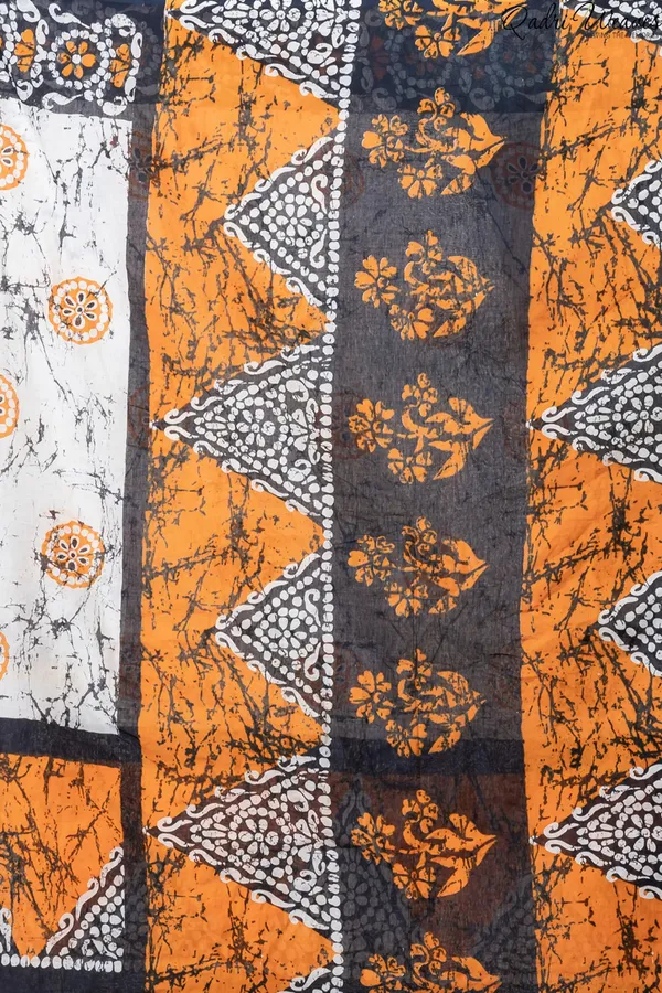 Printed_Orange_&_Black_Flower_Design_Pure_Mulmul_Saree_With_Blouse