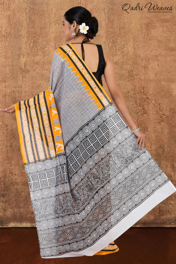 Printed_Orange_Ikat_Design_Pure_Mulmul_Saree_With_Blouse