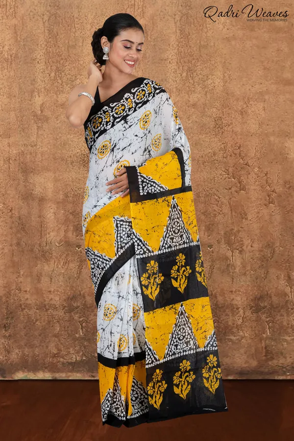 Printed_Yellow_&_Black_Flower_Design_Pure_Mulmul_Saree