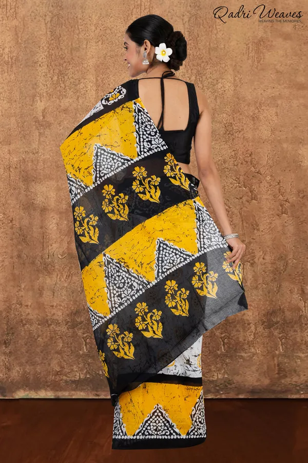 Printed_Yellow_&_Black_Flower_Design_Pure_Mulmul_Saree
