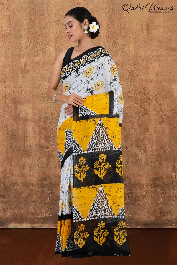 Printed_Yellow_&_Black_Flower_Design_Pure_Mulmul_Saree