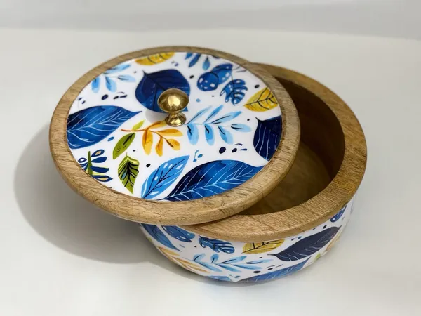 White_And_Blue_Handcrafted_And_Enamled_Wooden_Chapati_Box_|_Roti_Box_With_Lid_For_Kitchen_And_Dining_|_Blue_Leaf_Design_|_Multipurpose_Storage_Container|_Hotpot_For_Roti,_Cookies,_Snacks_|_1600_Ml_|_Ideal_For_Gifting