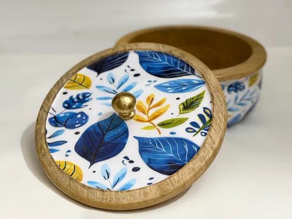 White_And_Blue_Handcrafted_And_Enamled_Wooden_Chapati_Box_|_Roti_Box_With_Lid_For_Kitchen_And_Dining_|_Blue_Leaf_Design_|_Multipurpose_Storage_Container|_Hotpot_For_Roti,_Cookies,_Snacks_|_1600_Ml_|_Ideal_For_Gifting