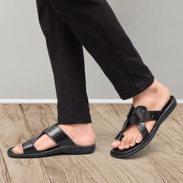Black_Comfortable_Slippers_For_Men_|_Soft,_Durable_&_Stylish_Indoor_Footwear
