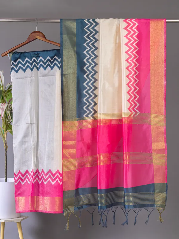Soft_Tussar_Silk_sarees_with_Beautiful_Digital_Print_With_Attractive_Checks_Design_Saree_And_Digital_Print_Blouse_With_Tassels