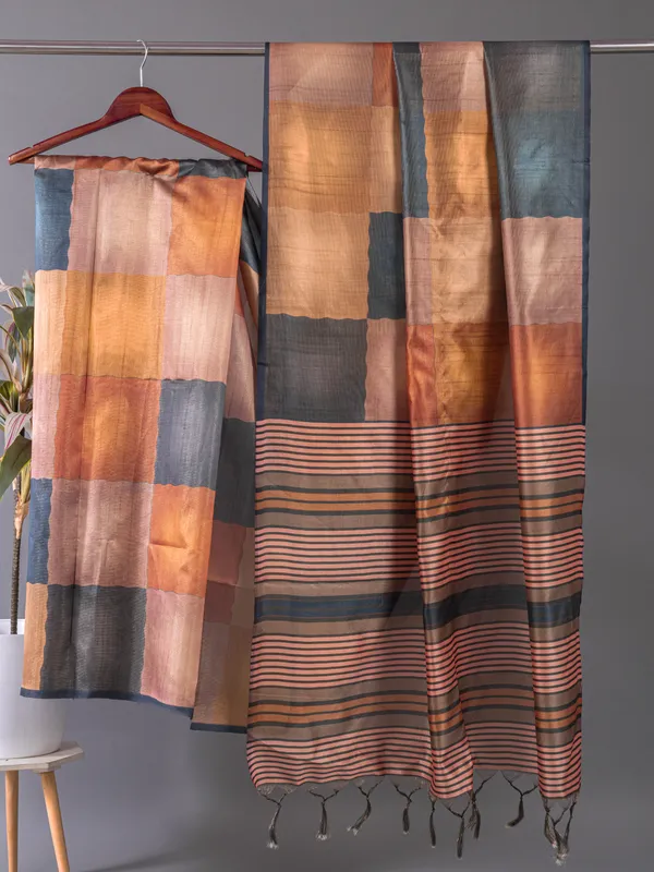 Soft_Tussar_Silk_sarees_with_Beautiful_Digital_Print_With_Attractive_Checks_Design_Saree_And_Digital_Print_Blouse_With_Tassels
