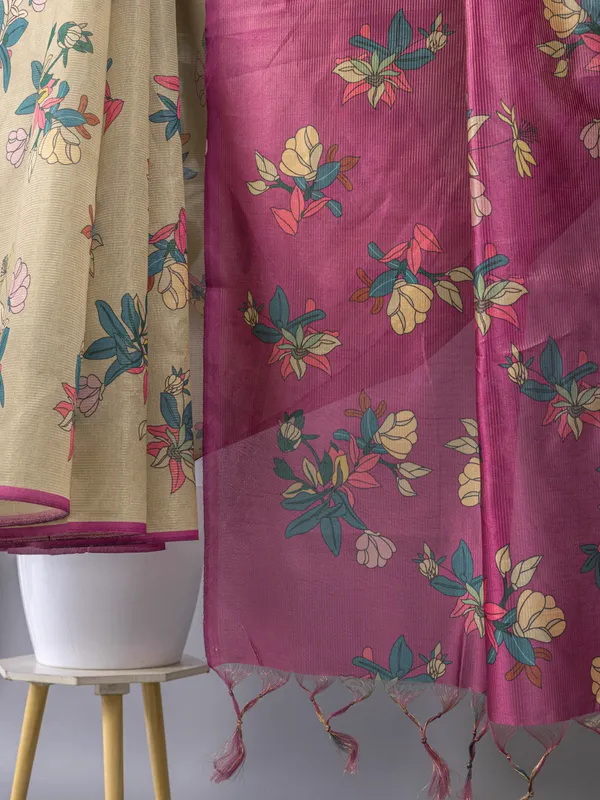 Soft_Tussar_Silk_sarees_with_Beautiful_Digital_Print_With_Attractive_Checks_Design_Saree_And_Digital_Print_Blouse_With_Tassels