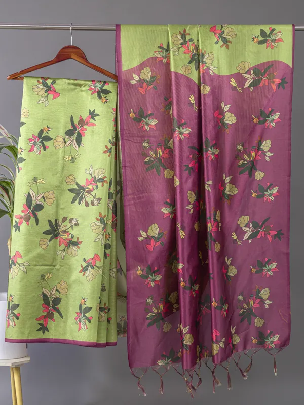 Soft_Tussar_Silk_sarees_with_Beautiful_Digital_Print_With_Attractive_Checks_Design_Saree_And_Digital_Print_Blouse_With_Tassels