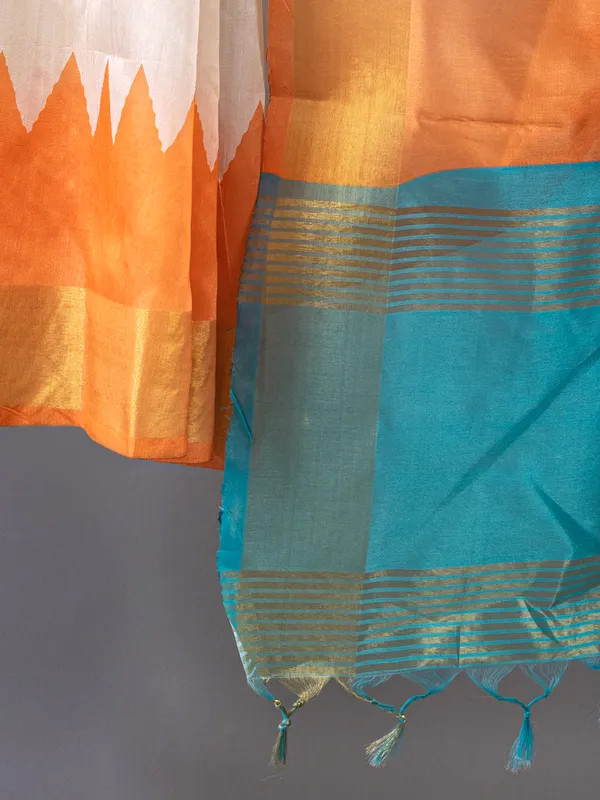 Soft_Tussar_Silk_sarees_with_Beautiful_Digital_Print_With_Attractive_Checks_Design_Saree_And_Digital_Print_Blouse_With_Tassels