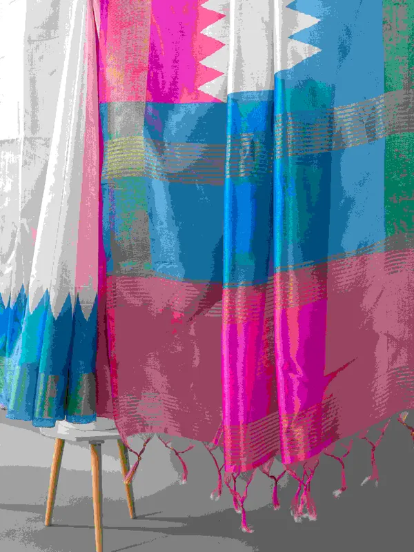 Soft_Tussar_Silk_sarees_with_Beautiful_Digital_Print_With_Attractive_Checks_Design_Saree_And_Digital_Print_Blouse_With_Tassels