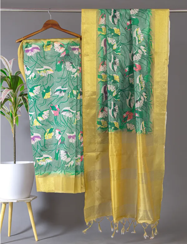 Soft_Tussar_Silk_sarees_with_Beautiful_Digital_Print_With_Attractive_Checks_Design_Saree_And_Digital_Print_Blouse_With_Tassels