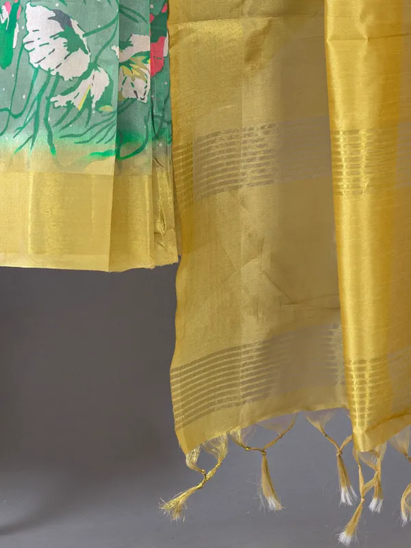 Soft_Tussar_Silk_sarees_with_Beautiful_Digital_Print_With_Attractive_Checks_Design_Saree_And_Digital_Print_Blouse_With_Tassels