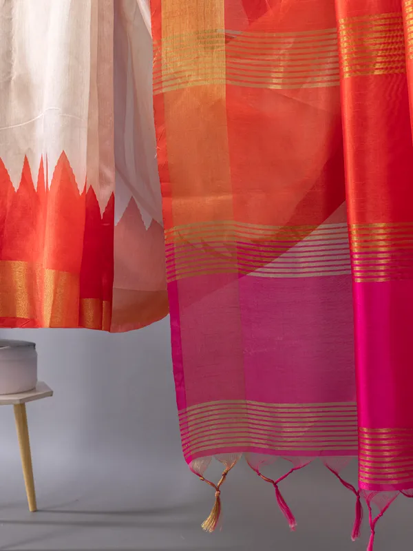 Soft_Tussar_Silk_sarees_with_Beautiful_Digital_Print_With_Attractive_Checks_Design_Saree_And_Digital_Print_Blouse_With_Tassels