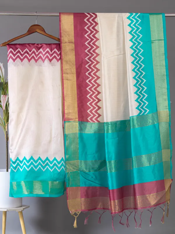 Soft_Tussar_Silk_sarees_with_Beautiful_Digital_Print_With_Attractive_Checks_Design_Saree_And_Digital_Print_Blouse_With_Tassels