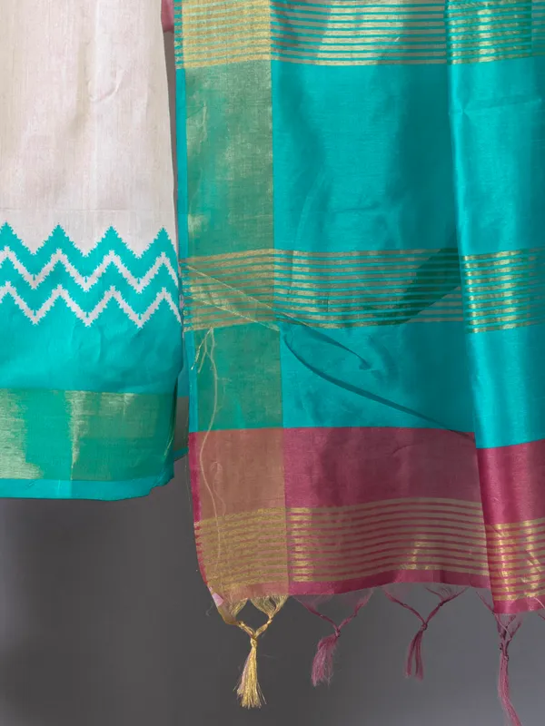 Soft_Tussar_Silk_sarees_with_Beautiful_Digital_Print_With_Attractive_Checks_Design_Saree_And_Digital_Print_Blouse_With_Tassels