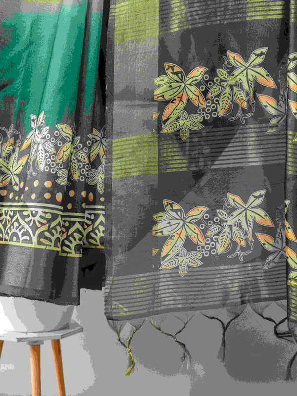 Soft_Tussar_Silk_sarees_with_Beautiful_Digital_Print_With_Attractive_Checks_Design_Saree_And_Digital_Print_Blouse_With_Tassels