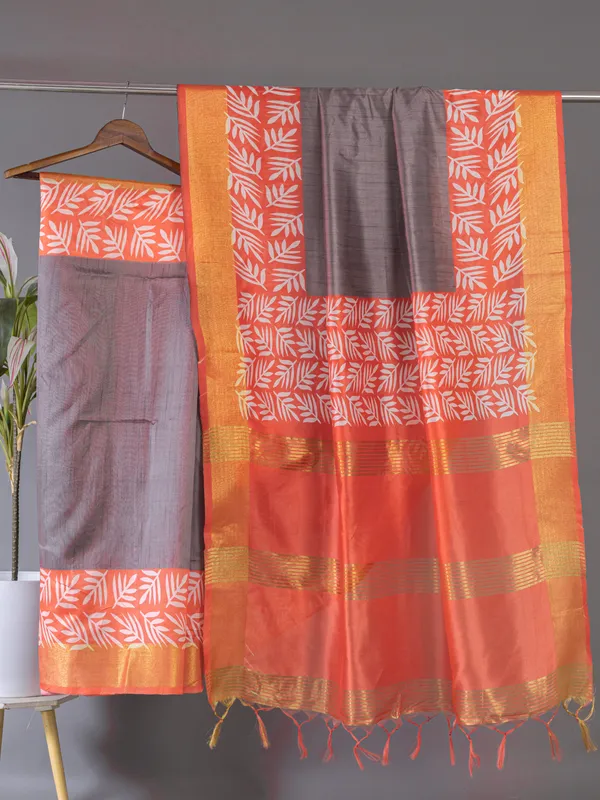 Soft_Tussar_Silk_sarees_with_Beautiful_Digital_Print_With_Attractive_Checks_Design_Saree_And_Digital_Print_Blouse_With_Tassels