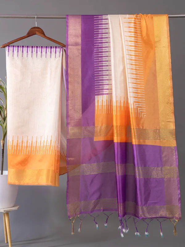 Soft_Tussar_Silk_sarees_with_Beautiful_Digital_Print_With_Attractive_Checks_Design_Saree_And_Digital_Print_Blouse_With_Tassels