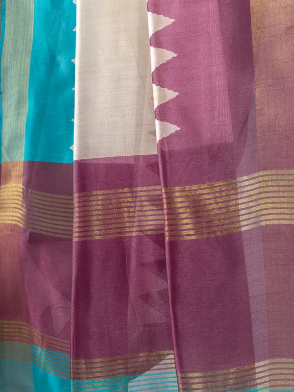 Soft_Tussar_Silk_sarees_with_Beautiful_Digital_Print_With_Attractive_Checks_Design_Saree_And_Digital_Print_Blouse_With_Tassels