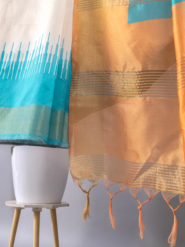 Soft_Tussar_Silk_sarees_with_Beautiful_Digital_Print_With_Attractive_Checks_Design_Saree_And_Digital_Print_Blouse_With_Tassels