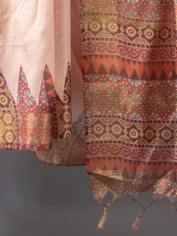 Soft_Tussar_Silk_sarees_with_Beautiful_Digital_Print_With_Attractive_Checks_Design_Saree_And_Digital_Print_Blouse_With_Tassels