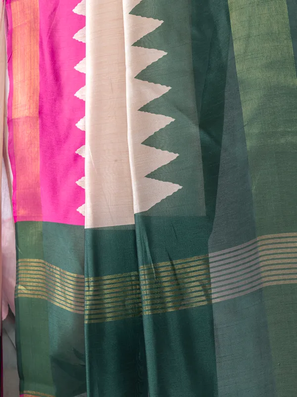 Soft_Tussar_Silk_sarees_with_Beautiful_Digital_Print_With_Attractive_Checks_Design_Saree_And_Digital_Print_Blouse_With_Tassels