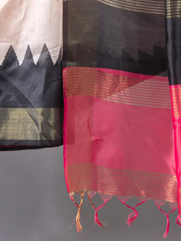 Soft_Tussar_Silk_sarees_with_Beautiful_Digital_Print_With_Attractive_Checks_Design_Saree_And_Digital_Print_Blouse_With_Tassels