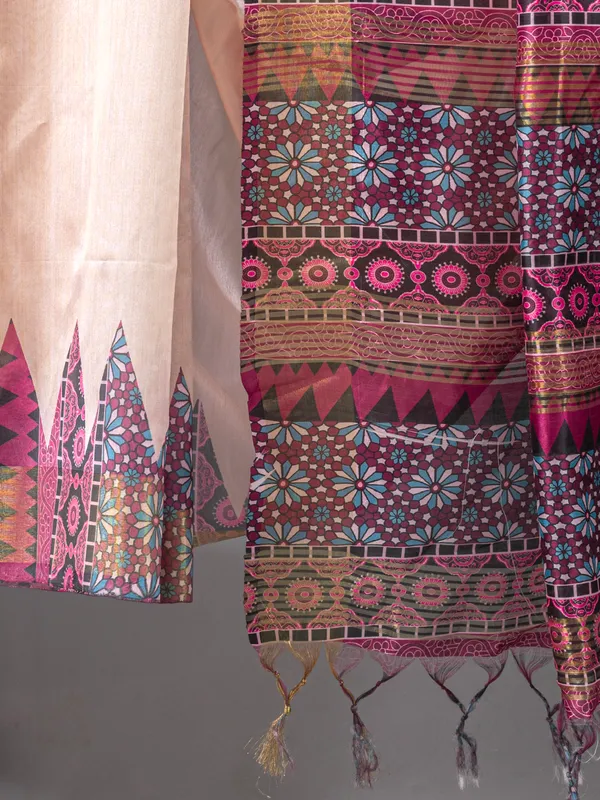 Soft_Tussar_Silk_sarees_with_Beautiful_Digital_Print_With_Attractive_Checks_Design_Saree_And_Digital_Print_Blouse_With_Tassels