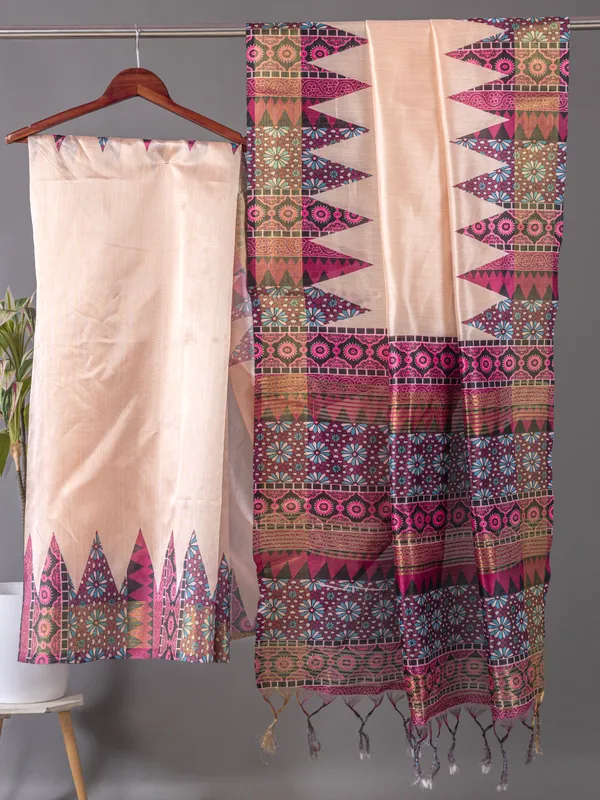 Soft_Tussar_Silk_sarees_with_Beautiful_Digital_Print_With_Attractive_Checks_Design_Saree_And_Digital_Print_Blouse_With_Tassels