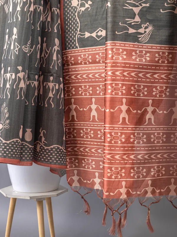 Soft_Tussar_Silk_sarees_with_Beautiful_Digital_Print_With_Attractive_Checks_Design_Saree_And_Digital_Print_Blouse_With_Tassels