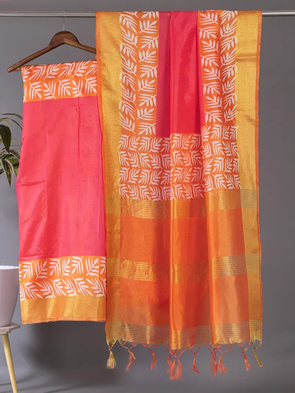 Soft_Tussar_Silk_sarees_with_Beautiful_Digital_Print_With_Attractive_Checks_Design_Saree_And_Digital_Print_Blouse_With_Tassels
