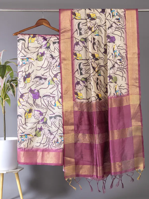Soft_Tussar_Silk_sarees_with_Beautiful_Digital_Print_With_Attractive_Checks_Design_Saree_And_Digital_Print_Blouse_With_Tassels