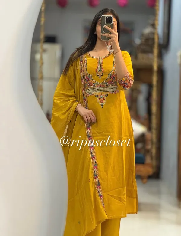 Beautiful_Embroidery_Kurta_With_Pant_And_Dupatta_Set
