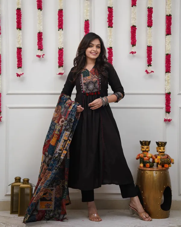 Digital_Print_yog_Kurti_With_Pant_And_Digital_Print_Dupatta_Set