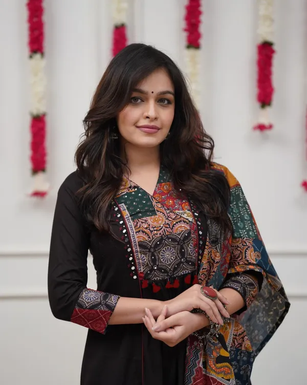Digital_Print_yog_Kurti_With_Pant_And_Digital_Print_Dupatta_Set