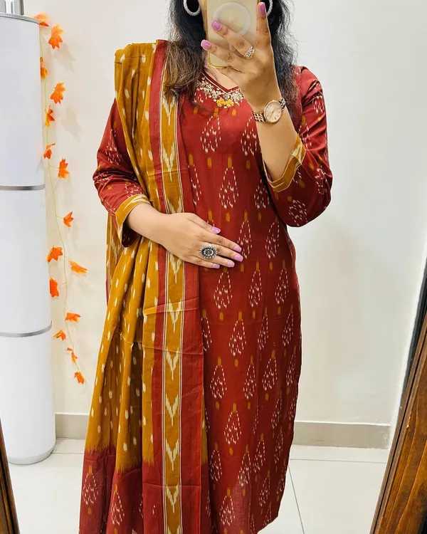 Ekkat_Print_Kurti_With_Bottom_And_Dupatta_Set
