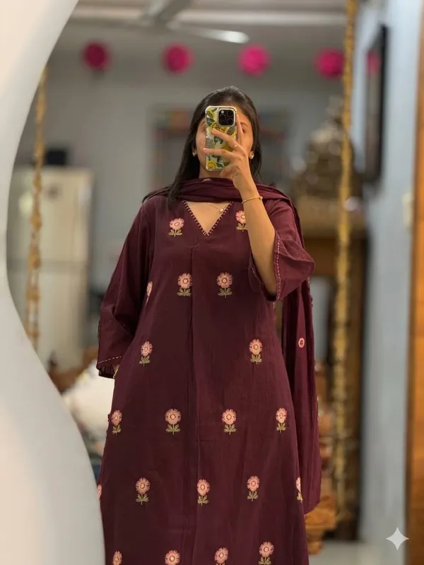 Havy_Embroidery_Kurti_With_Pant_And_Dupatta_Set