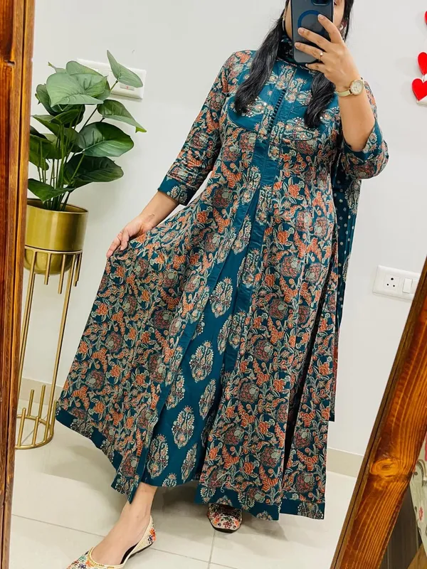 Premium_Rich_Floral_Print_Cotton_Suit_in_Anarakali_Style🥳🥳